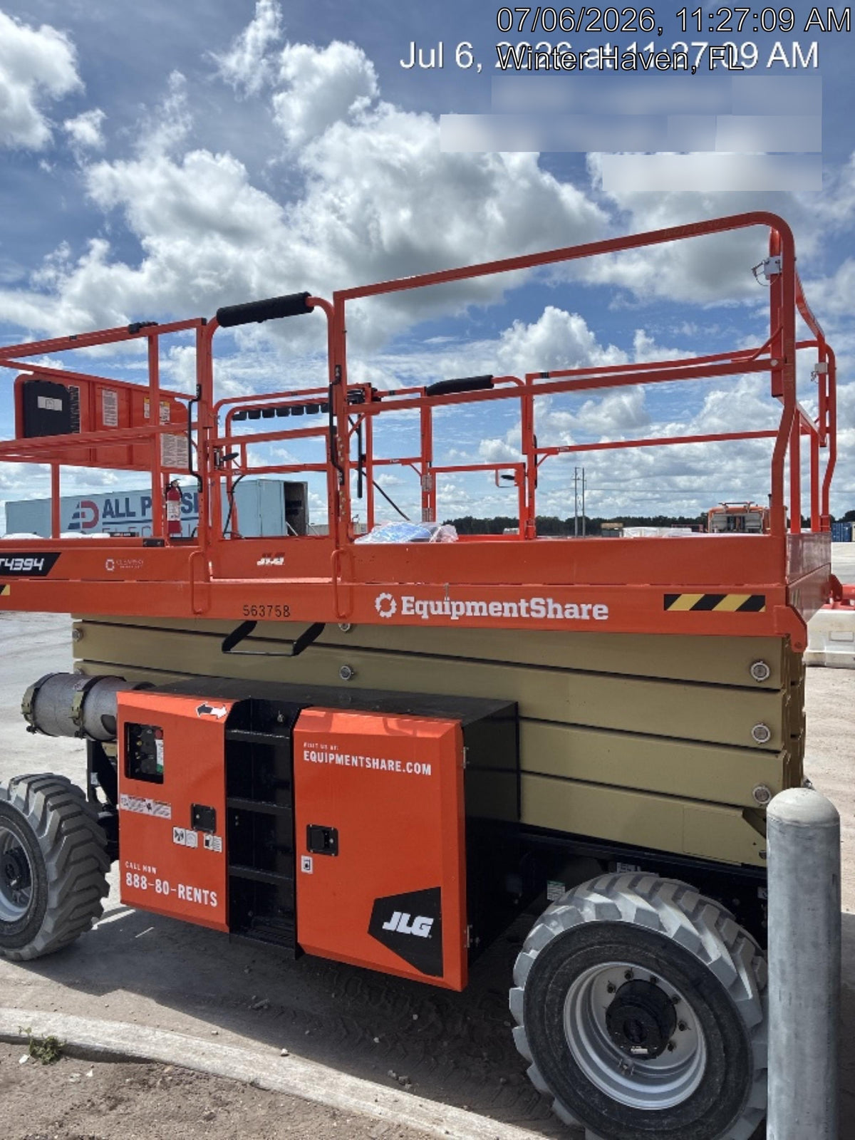 2025 JLG RT4394