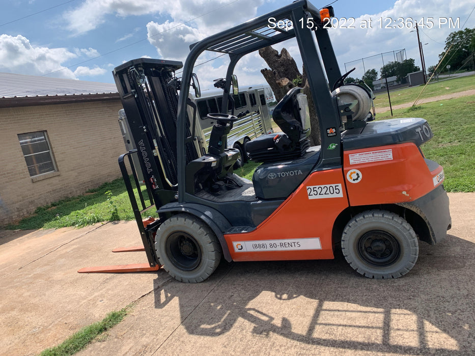 2022 TOYOTA 50-8FGU25