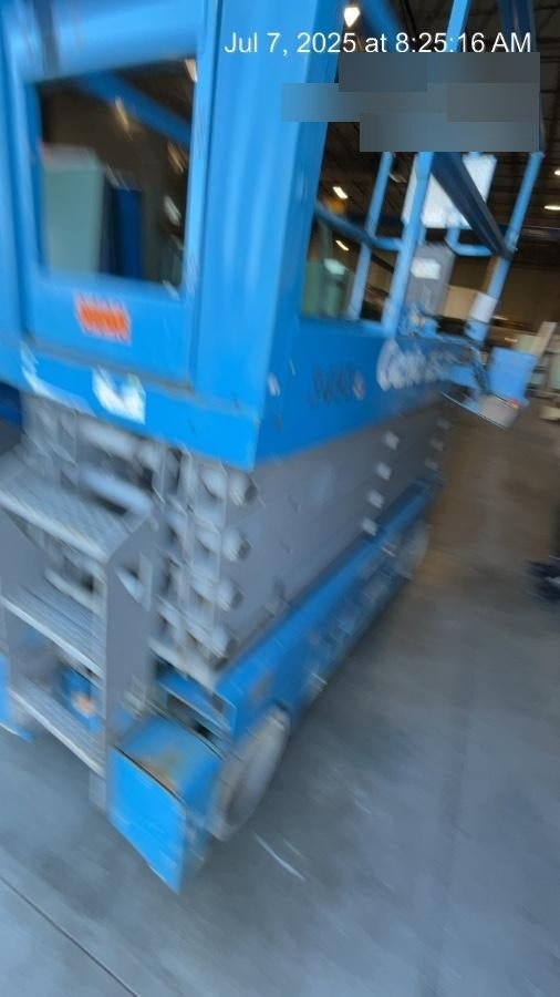 2017 Genie GS-3232 Standard