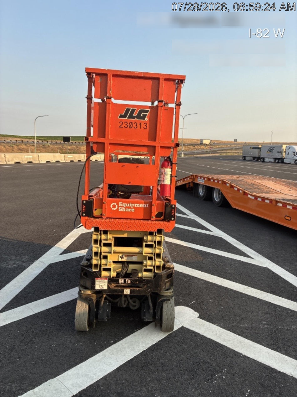 2022 JLG ES1932