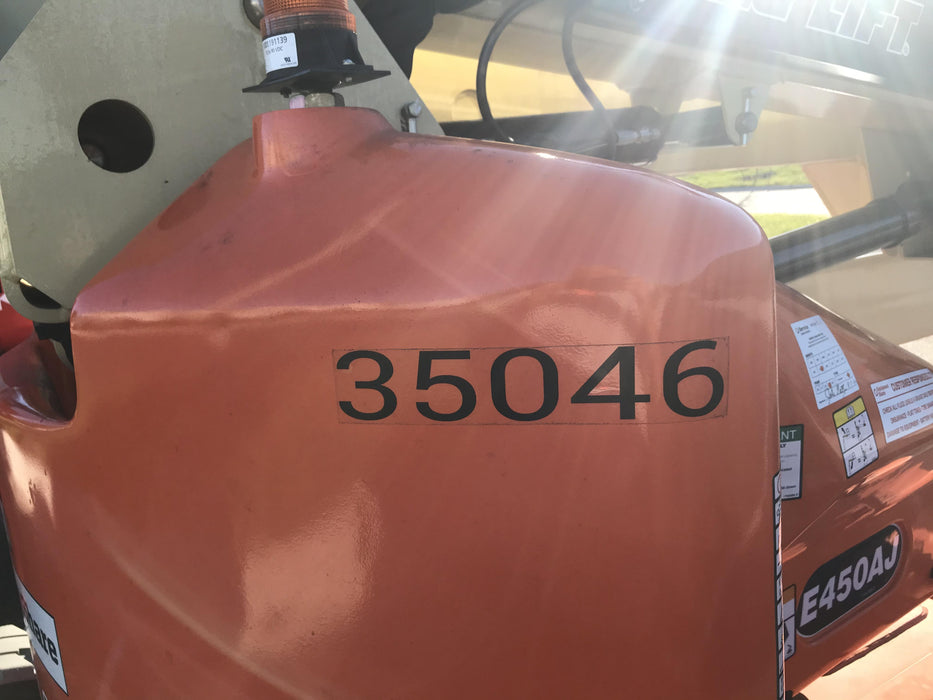 2019 JLG E450AJ