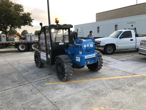 2020 Genie GTH-5519 Cab/Heat/Air, Solid Tires, Work Lights, Beacon, Aux Hydraulics, Back up Alarm