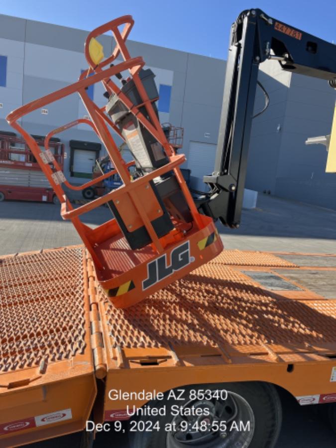 2024 JLG E450AJ