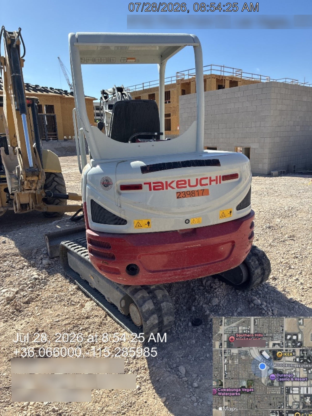 2022 TAKEUCHI TB235-2R