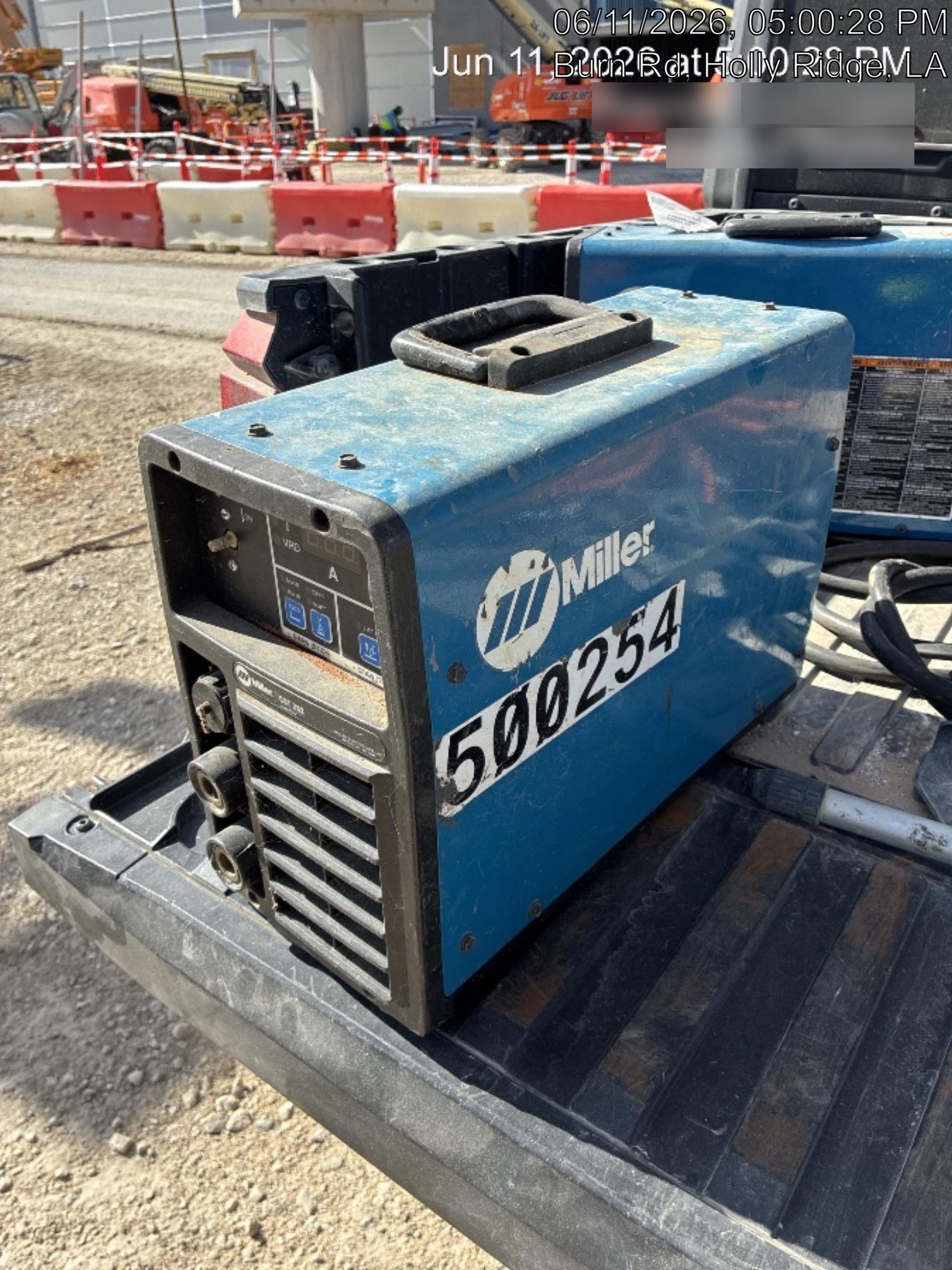 2025 MILLER ELECTRIC CST-282