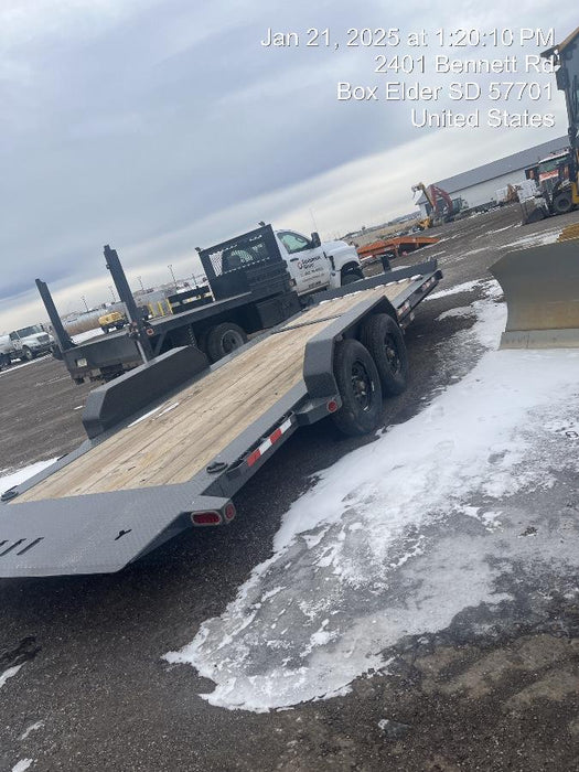 2024 IRONBULL 22' Tiltbed