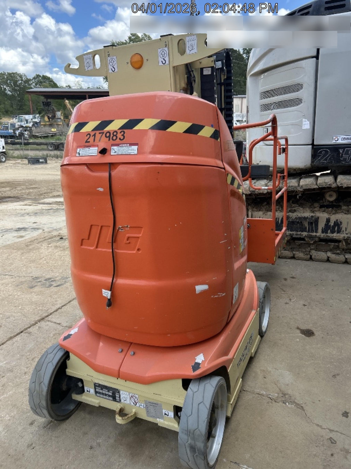 2022 JLG 26E