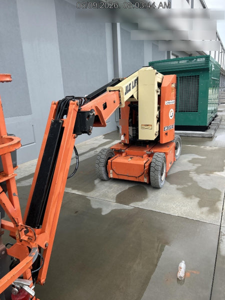2019 JLG E300AJP