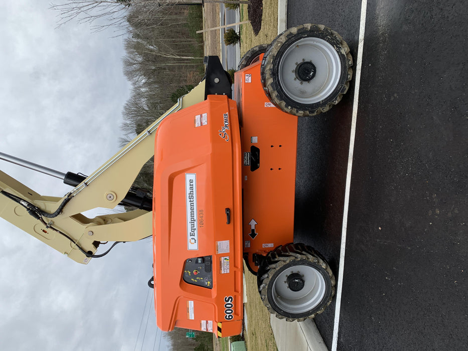 2020 JLG 600S