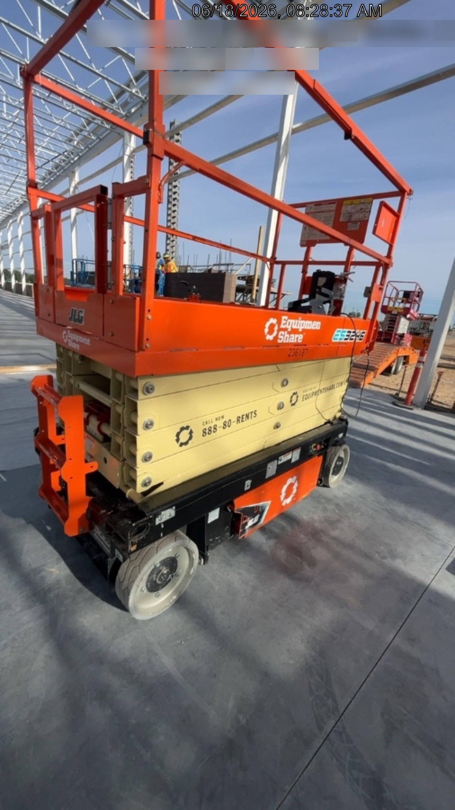 2022 JLG ES3246