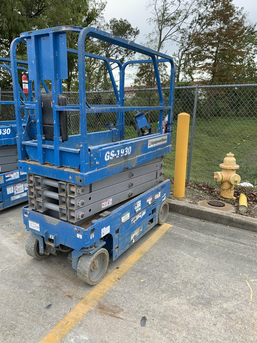 2019 Genie GS-1930 Fixed Rails with Chain Entry