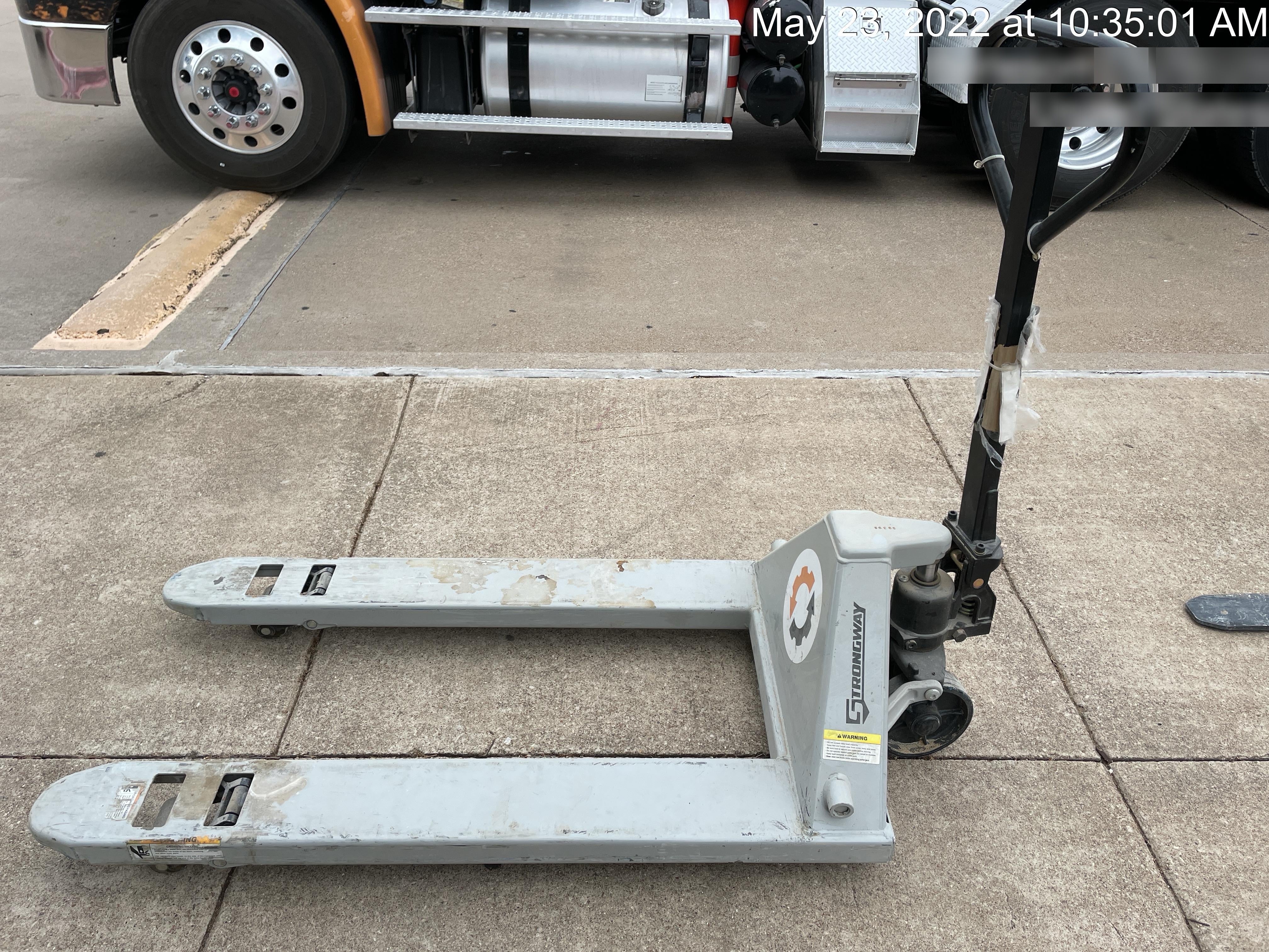2019 STRONGWAY 5500 lb Pallet Jack