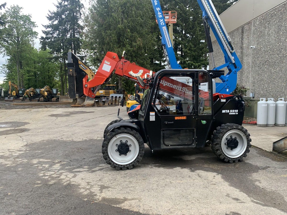 2021 MANITOU MTA5519
