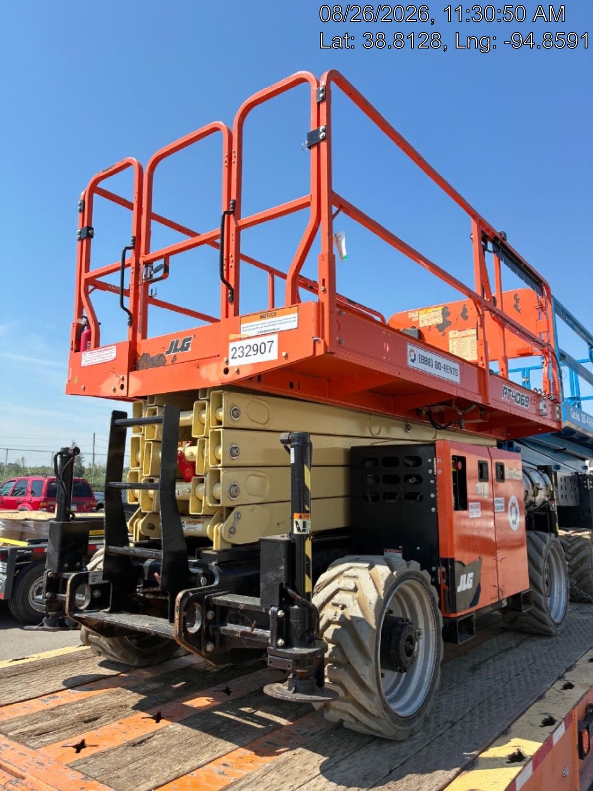 2022 JLG RT4069
