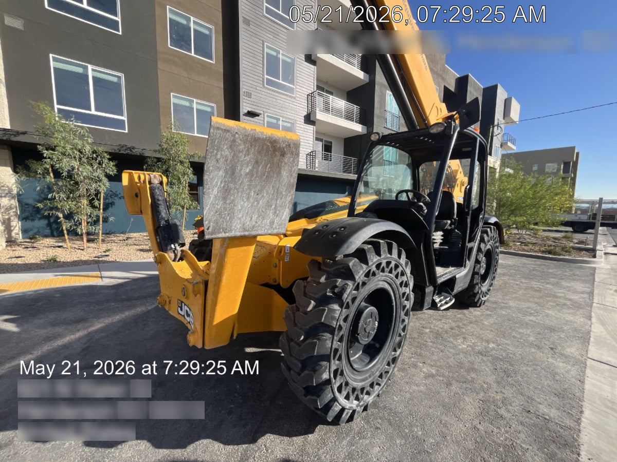 2023 JCB 510-56