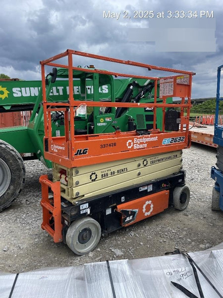 2023 JLG ES2632