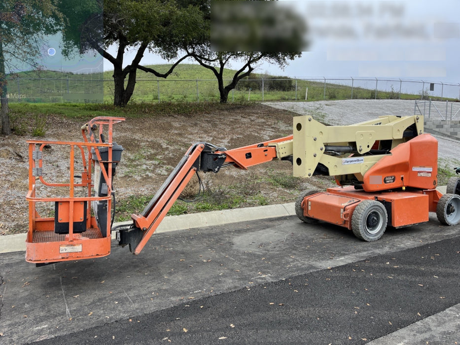 2019 JLG E400AJPN