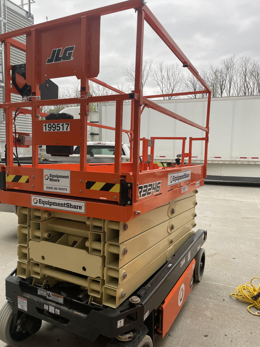 2021 JLG R3246