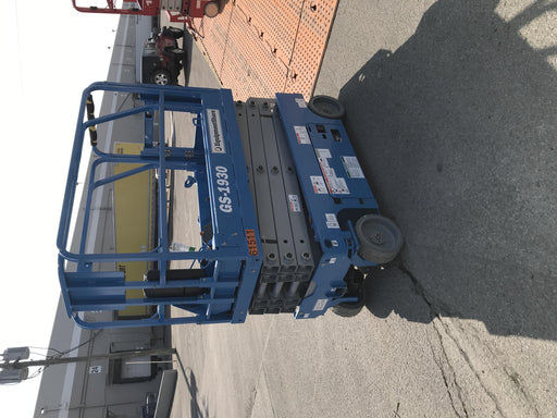 2020 Genie GS-1930 Solid Non Marking Tires, Beacon, Folding rails with half height swing gate