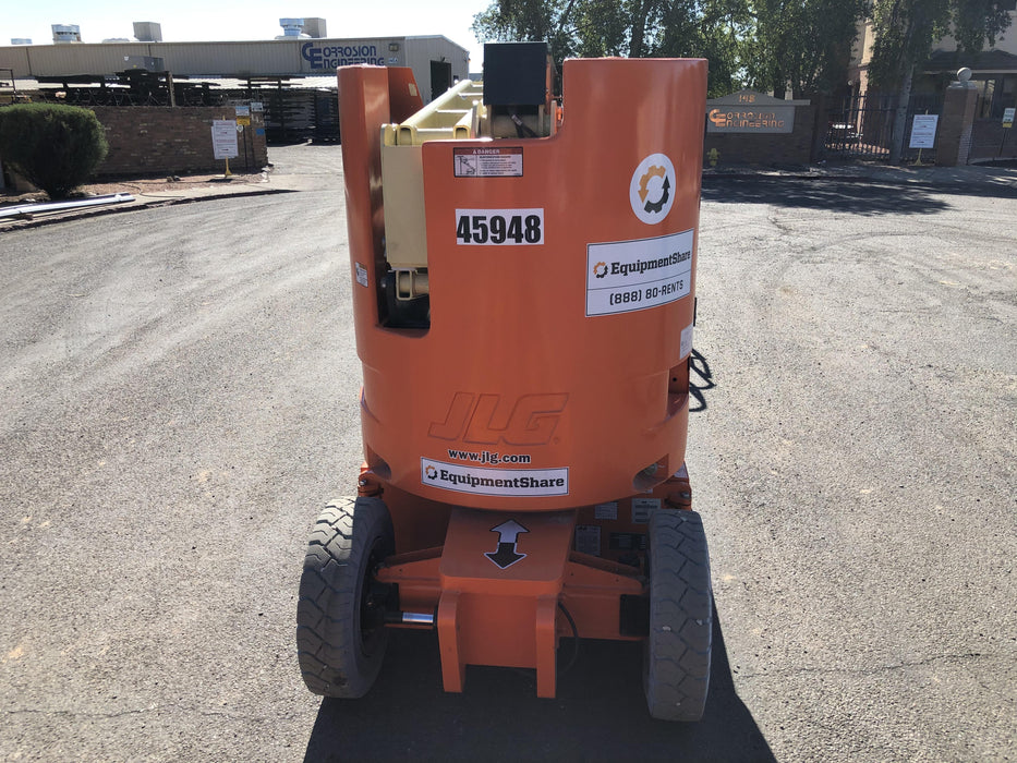 2019 JLG E300AJP