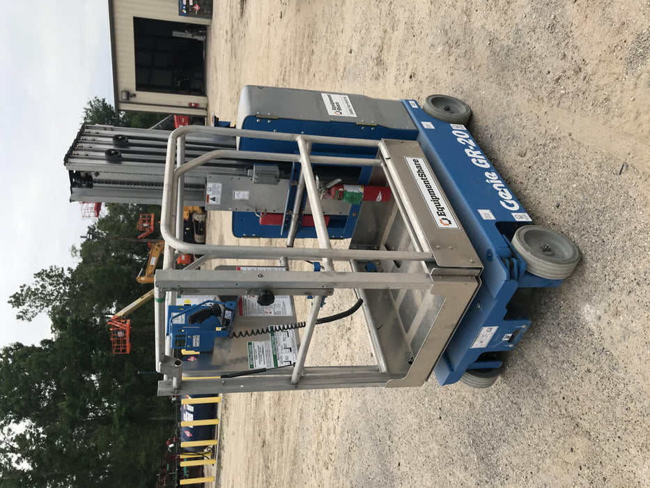 2019 GENIE GR-20