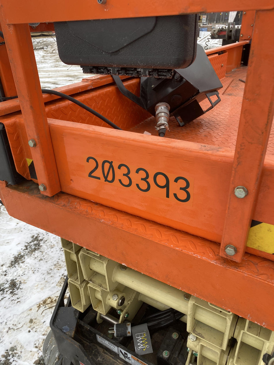 2022 JLG ES2632