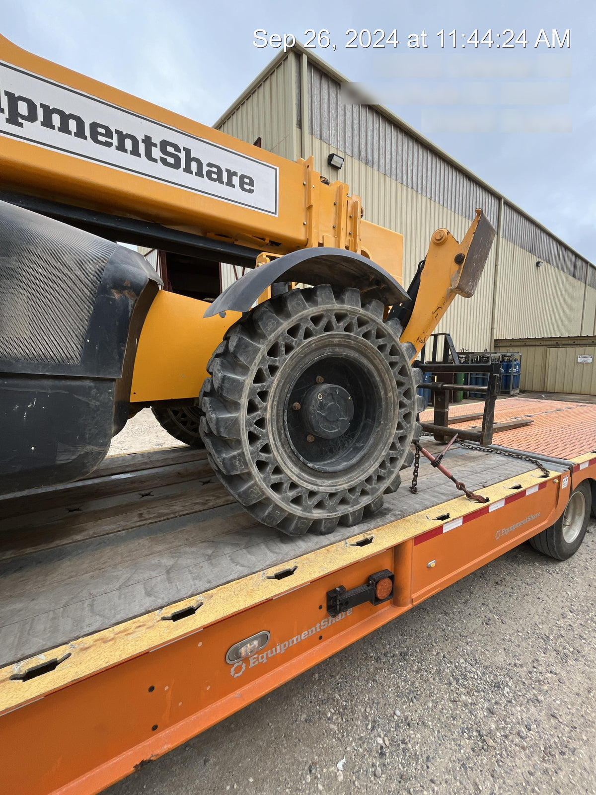 2019 JCB 512-56 Enclosed Cab, 109 HP, Solid Tires, Worklights, Beacon, Aux Hydraulics, Lifting Eye w/60" Carriage/60" Forks