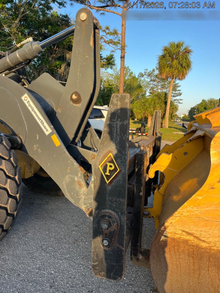 2022 PEMBERTON 72" Utility Forks