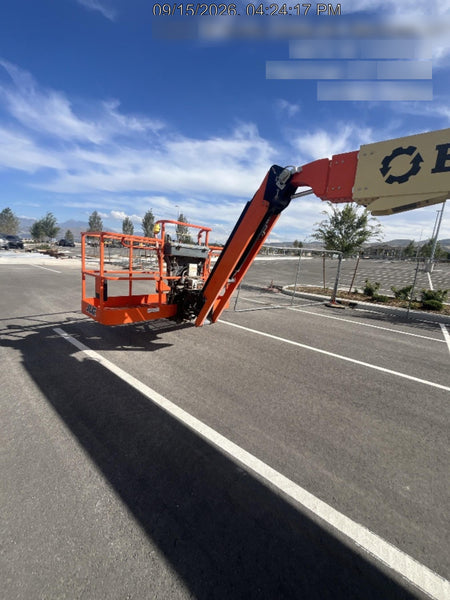 2022 JLG 660SJ