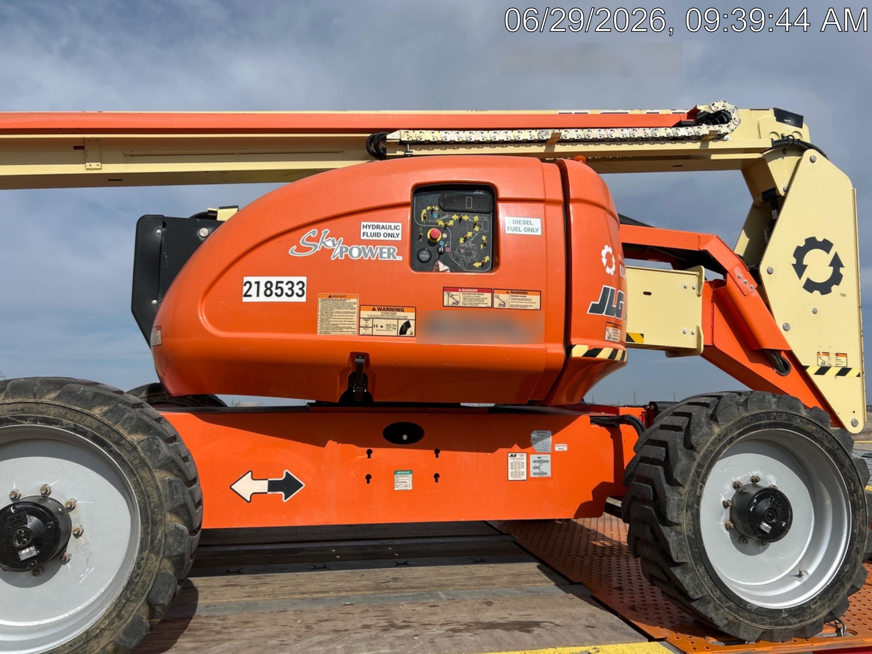 2022 JLG 600AJ