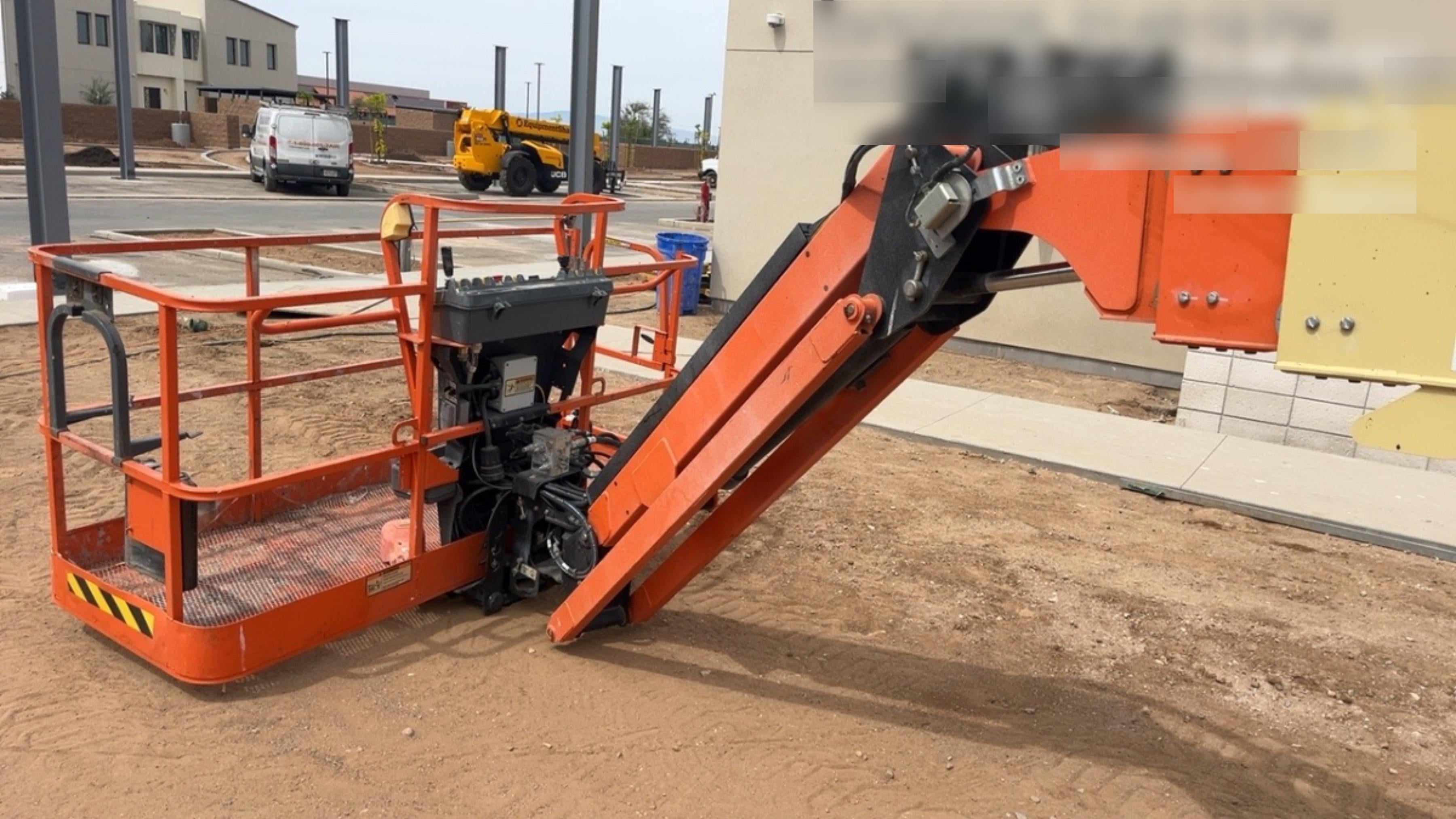 2021 JLG 660SJ