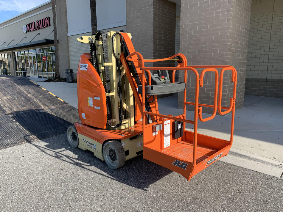 2022 JLG 26E