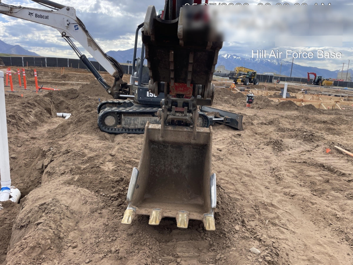 2020 DOOSAN 30" Bucket - Doosan