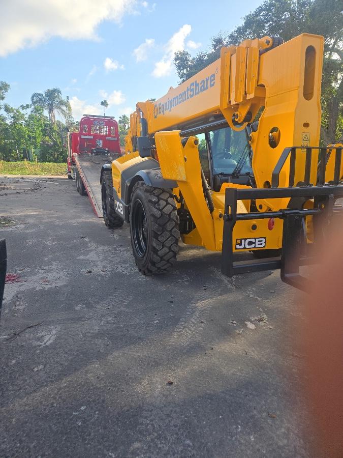 2025 JCB 512-56