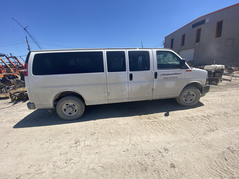 2023 GMC Savana 3500