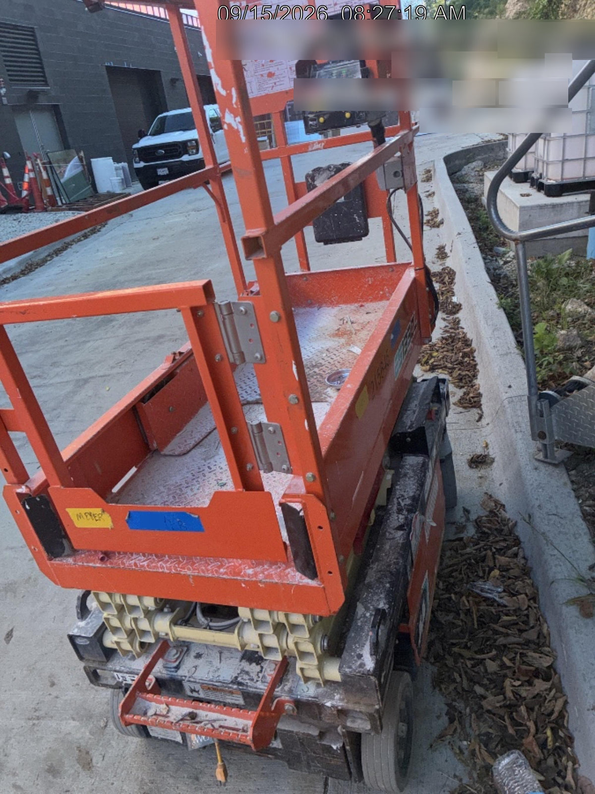 2022 JLG ES1330L