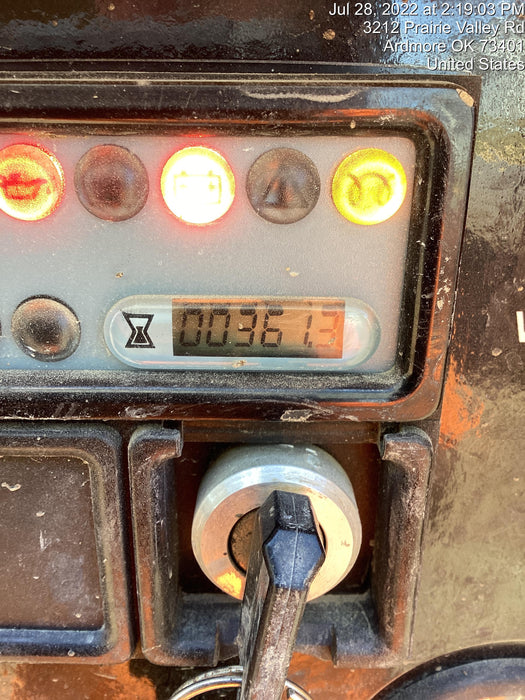 2021 Vac-Tron LP573XDT 500 Gallon Debris Tank w/ Hydraulic Tilt, two (2) 100 Gallon Water Tanks, Low Profile Torsion Axles (12,000 GVWR)