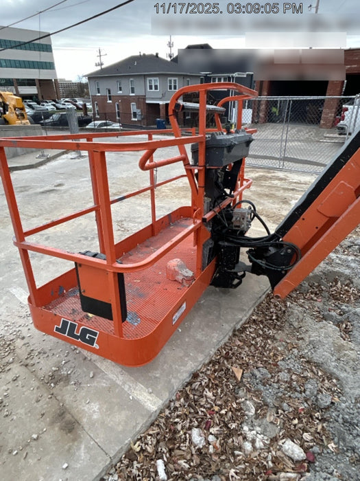 2019 JLG 660SJ
