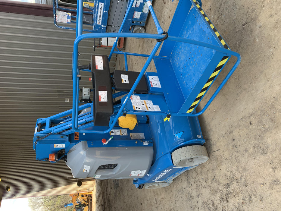 2020 GENIE GR-26J