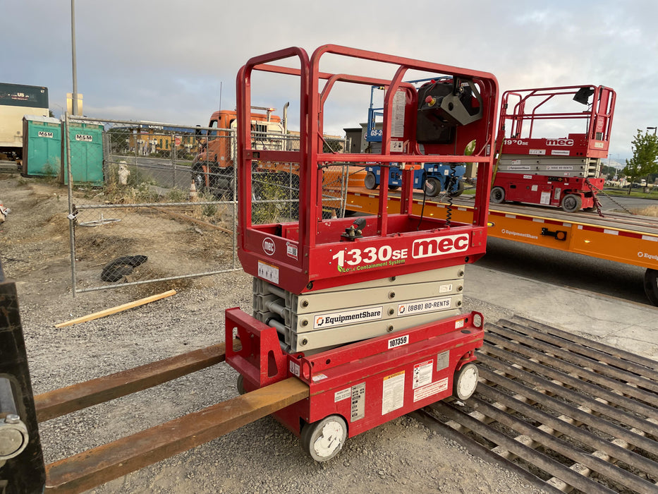 2020 MEC 1330SE Solid NM Tires, Steel Swing out Doors, LCS, Beacon, 900W Inverter