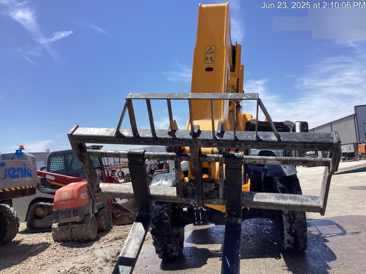 2024 JCB 509-42