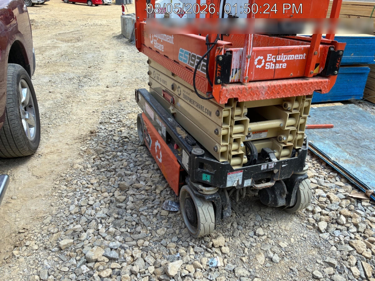 2022 JLG ES1932
