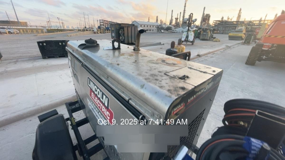 2019 Lincoln Electric Vantage 322 Ready-Pak 3, Two Wheel Trailer, Fender and Light Kit, Cable Rack