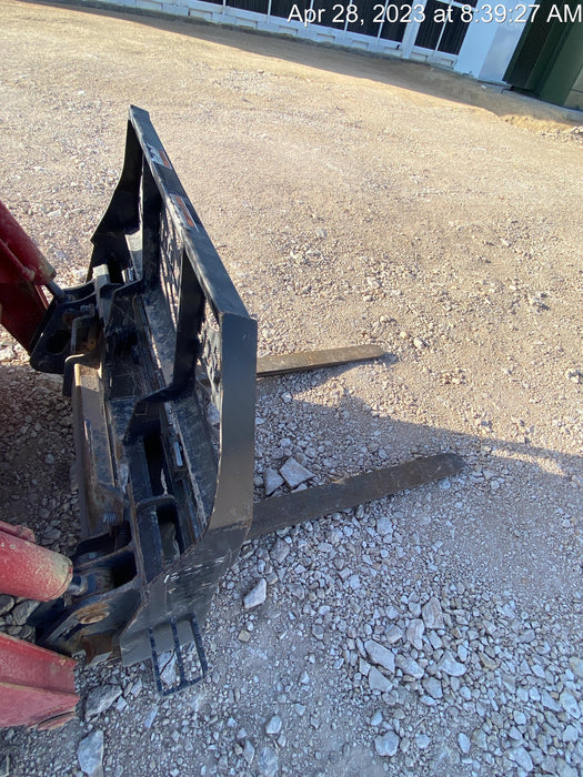 2021 PALADIN 48" Pallet Forks - Paladin