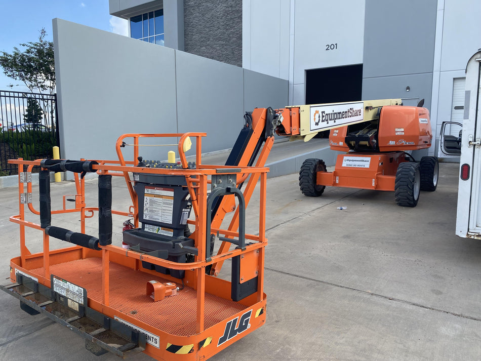 2021 JLG 660SJ