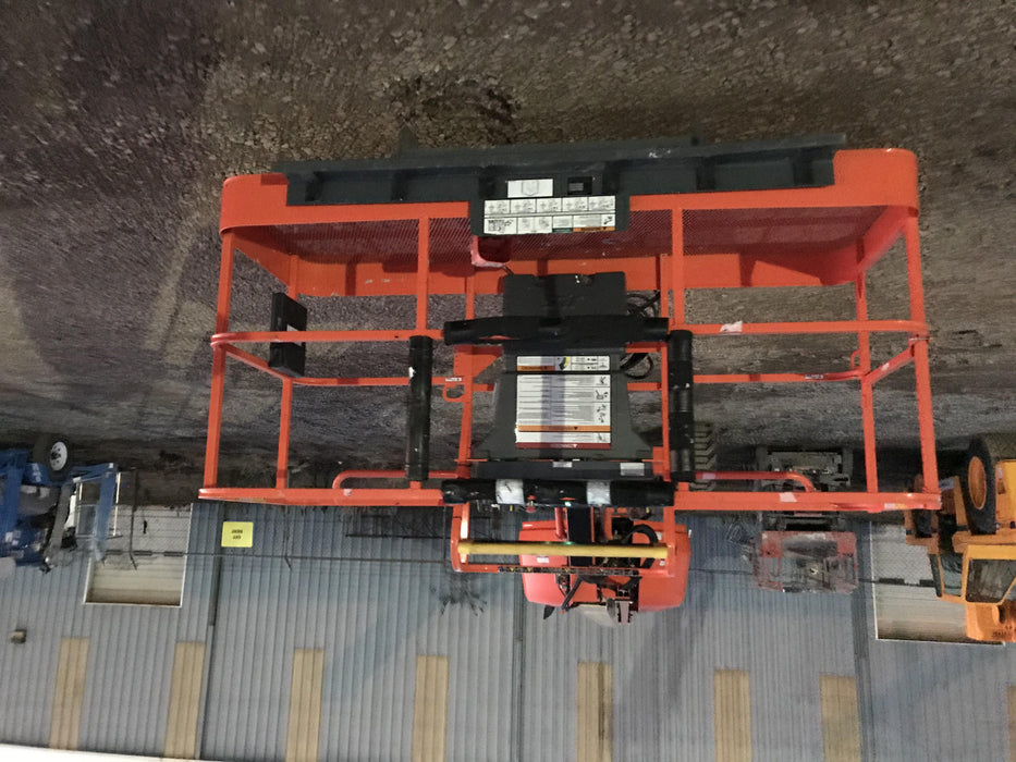 2019 JLG 660SJ
