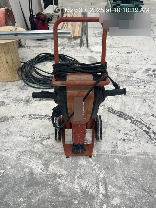 2020 HILTI TE 3000-AVR