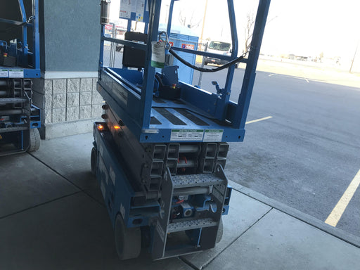 2019 Genie GS-1930 Fixed rails with chain Entry