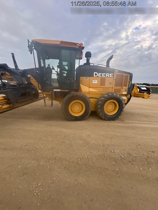 2019 JOHN DEERE 672G