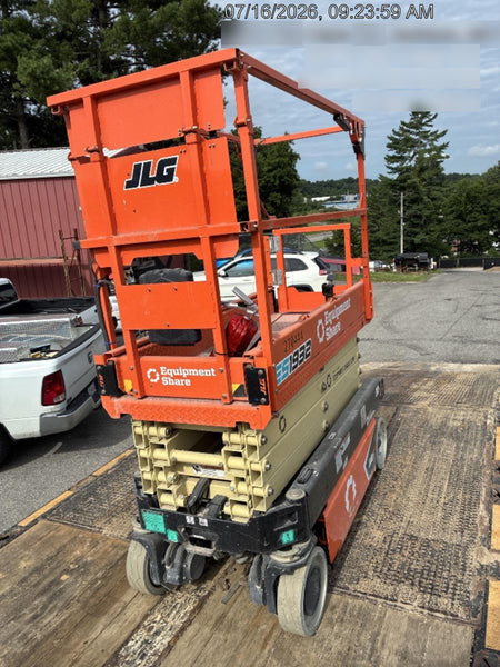 2022 JLG ES1932
